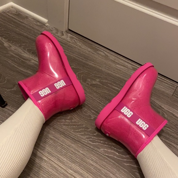 UGG Australia waterproof boots. Fit 7 - Picture 3 of 16